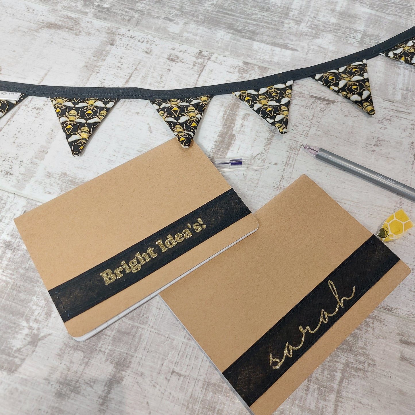 Mini Bunting in Black with Gold Glitter "Happy" | Cute Desk or Room Decoration