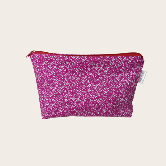 Plum Ditsy Floral – Chic & Vintage-Inspired Cosmetic Bag