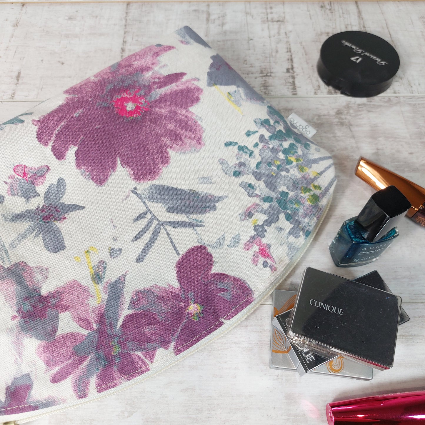 Large Watercolour Floral Makeup Bag – Elegant and Spacious with Teal Lining