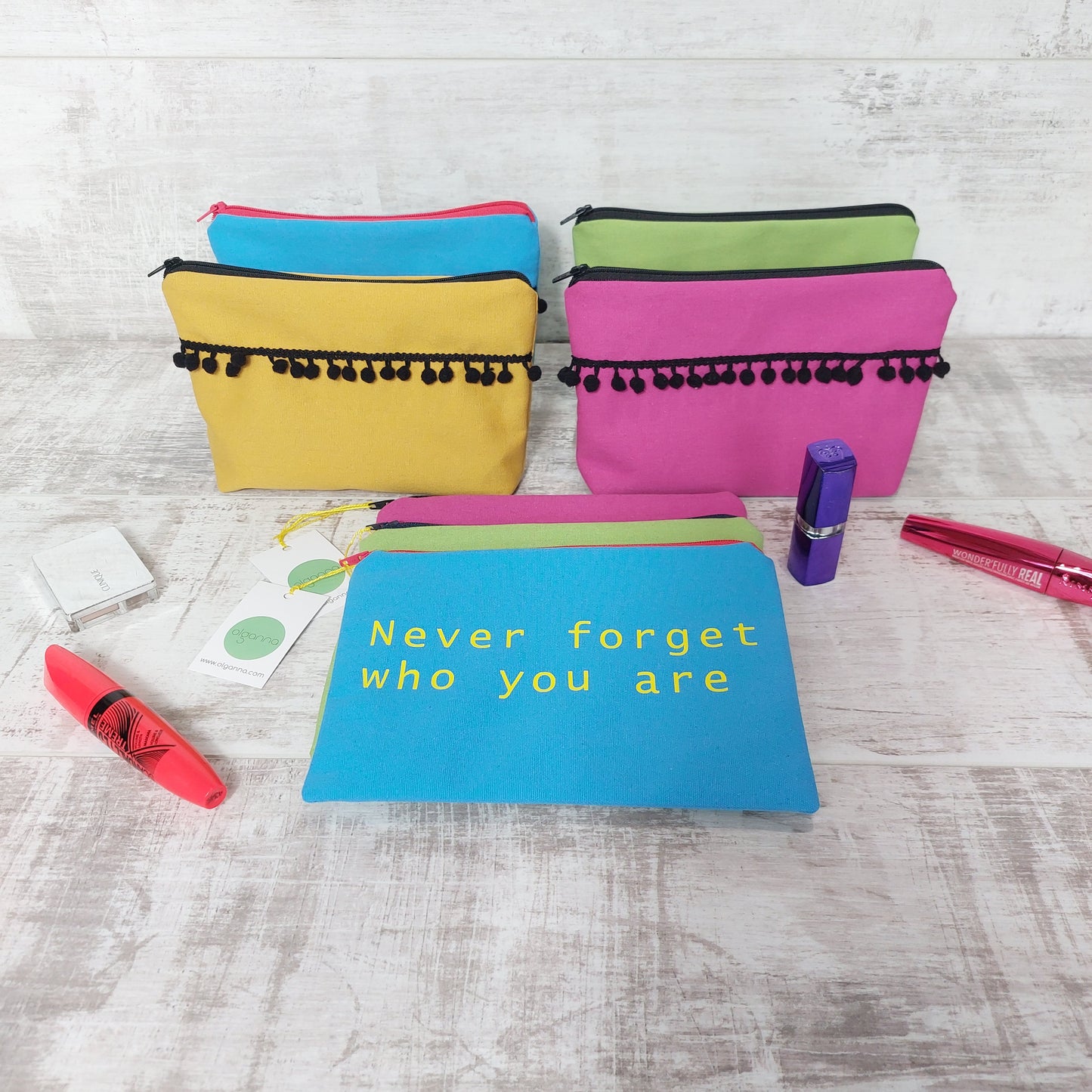 'Never Forget Who You Are' Make Up Pouch with Zip Fastening