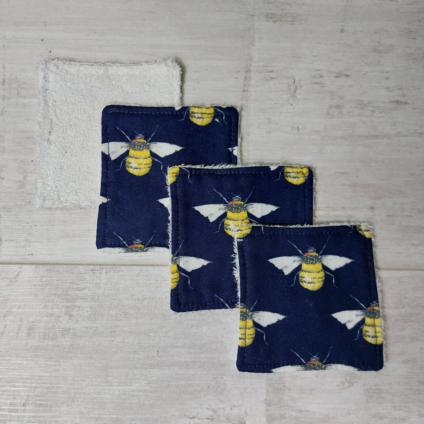 Navy Bees – A Classic and Elegant Gift for Any Occasion