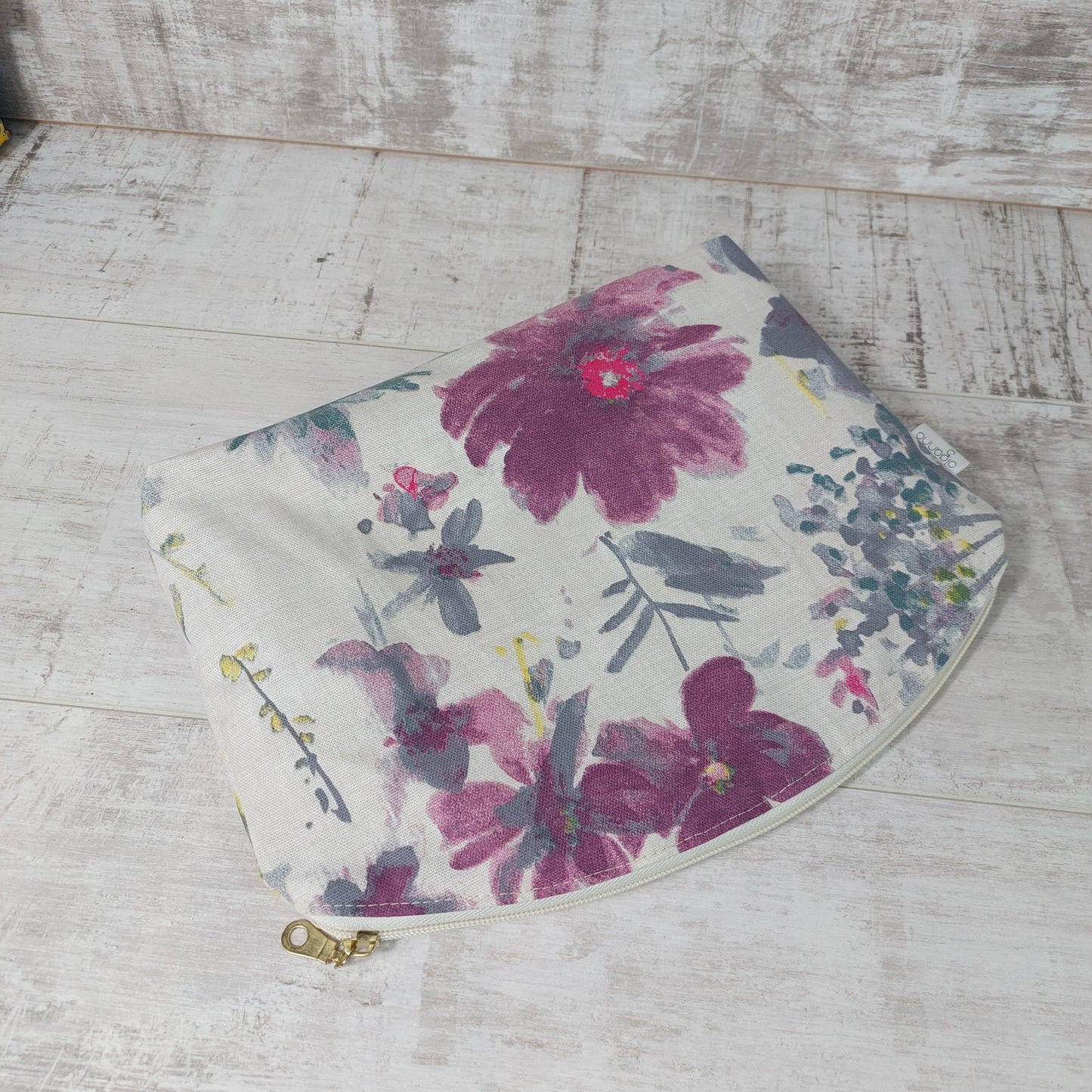 Large Watercolour Floral Makeup Bag – Elegant and Spacious with Teal Lining